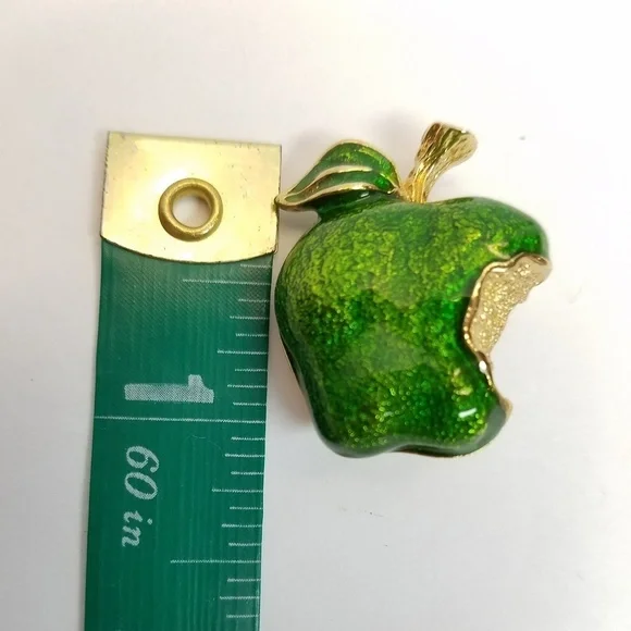 Granny Smith Apple Brooch (Vintage) Green Bitten Apple - Picture 8 of 8